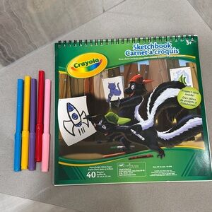 Crayola Sketchbook with Vibrant Markers